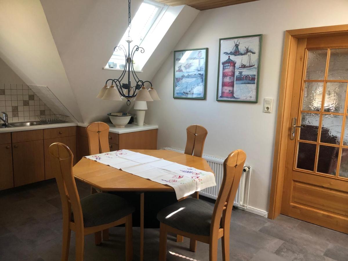 Wohlfuehlen In Gepflegter 70 Qm Oberwohnung Marienhafe Exteriör bild